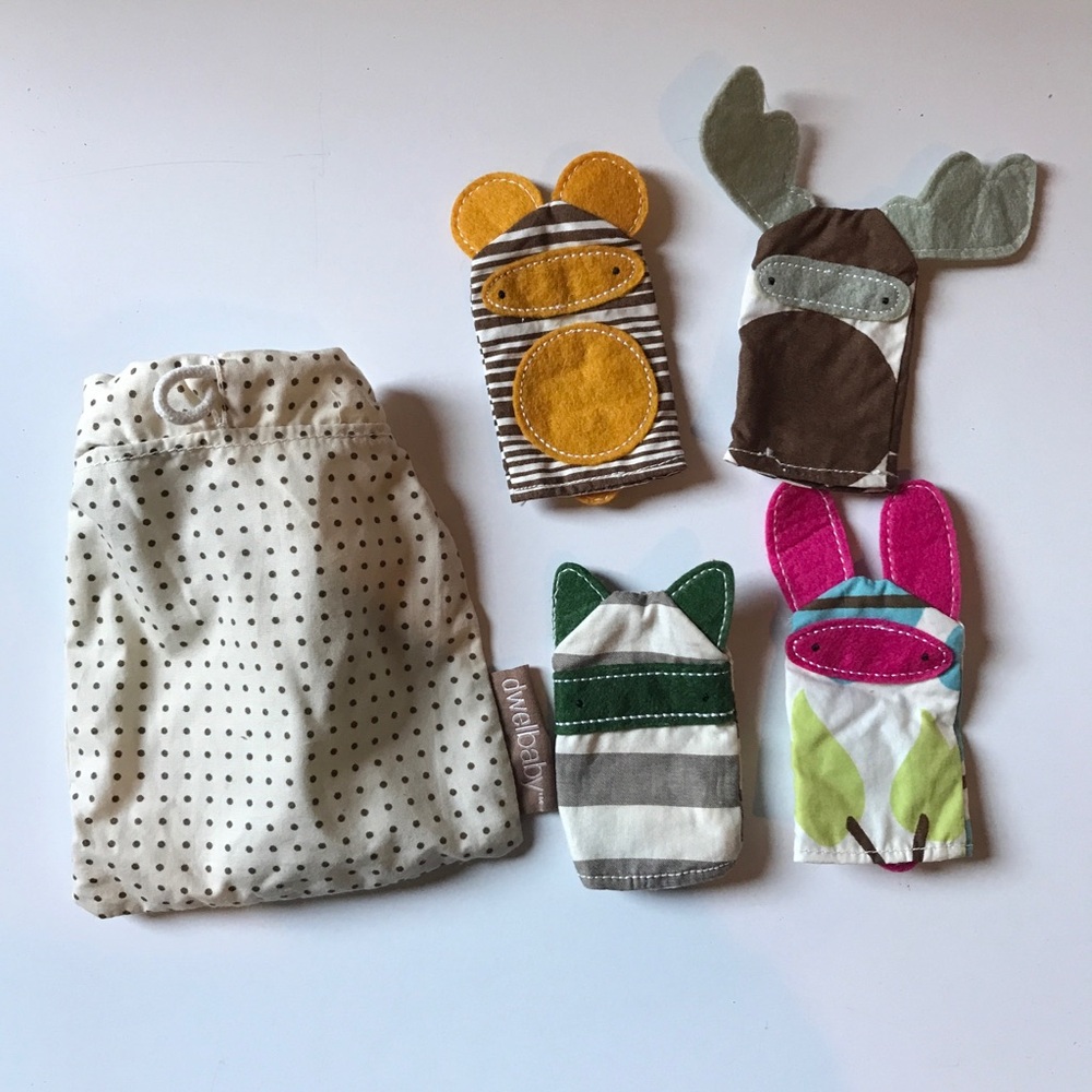 Dwell baby finer puppets